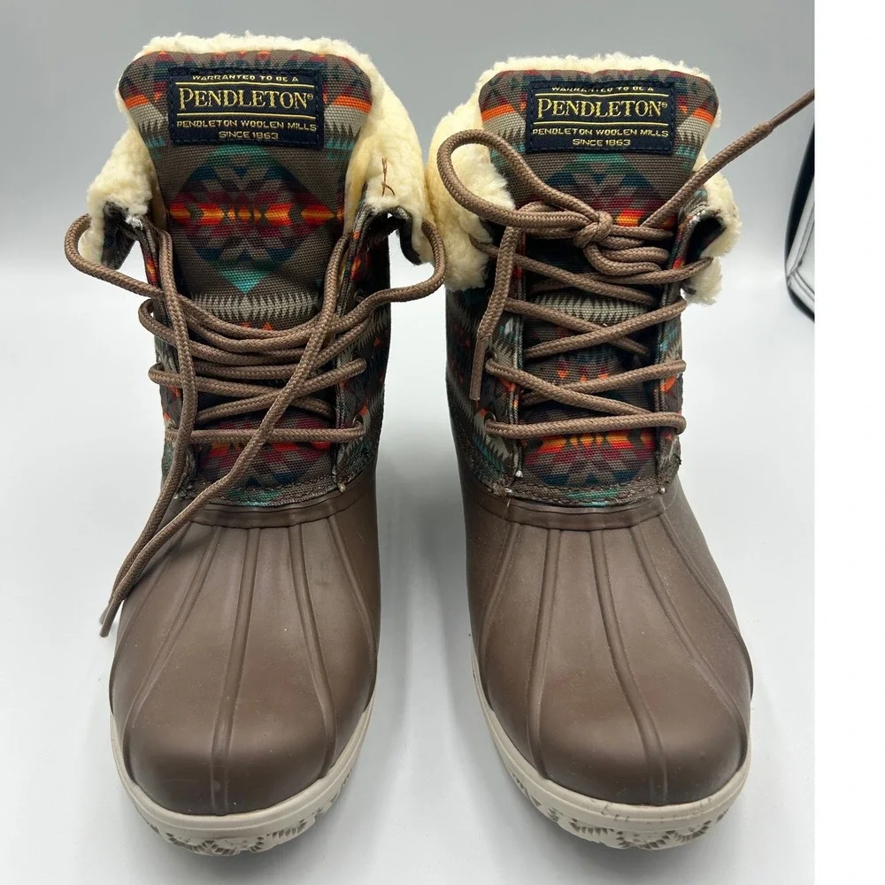 Pendleton Brown Rubber Duck Boots Southwestern‎ Print Shearling Lined Size 6 NEW